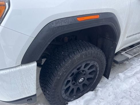 Used 2023 GMC Sierra 2500 Denali image 5