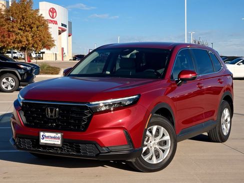 Used 2024 Honda CR-V LX image 2