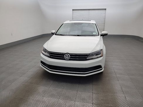 Used 2017 Volkswagen Jetta SE FWD image 15