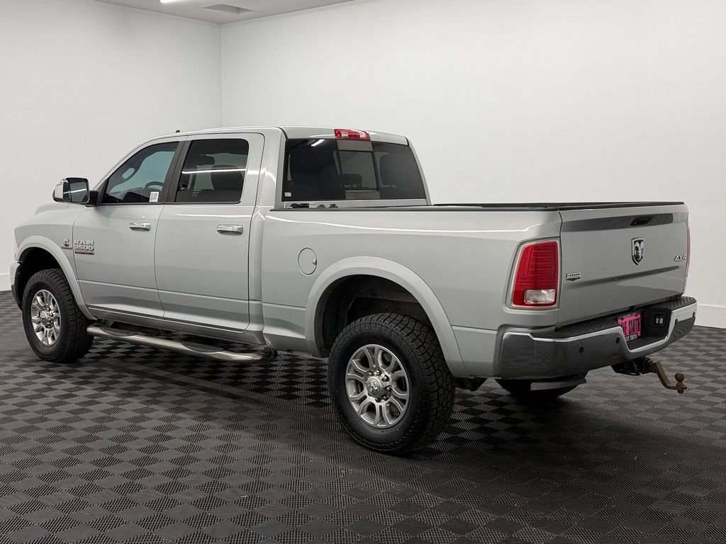Used 2014 RAM 3500 Laramie w/ Convenience Group AWD/4WD image 3