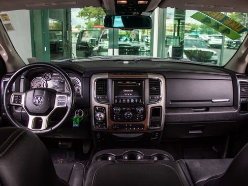 Used 2015 RAM 1500 Laramie AWD/4WD image 15