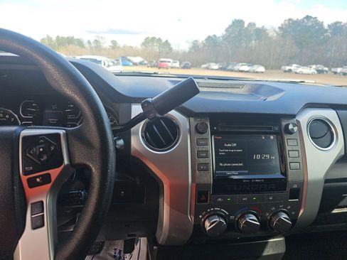 Used 2018 Toyota Tundra SR5 image 14