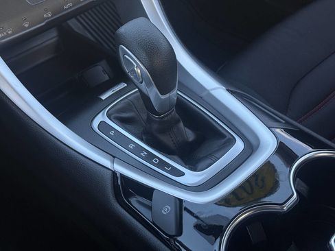 Used 2014 Ford Fusion SE image 25