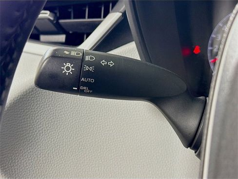 Used 2020 Toyota Corolla SE image 15