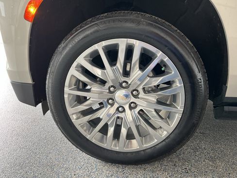 Used 2024 Chevrolet Tahoe High Country image 39