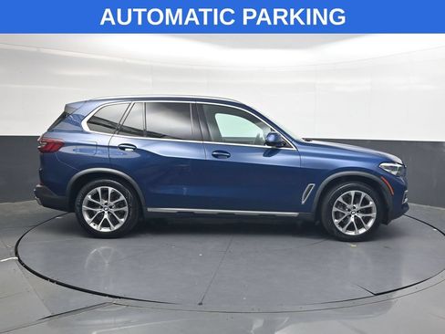 Used 2020 BMW X5 xDrive40i w/ Convenience Package AWD/4WD image 3