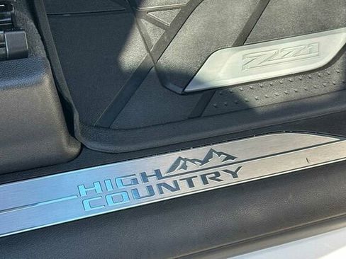 Used 2019 Chevrolet Silverado 1500 High Country w/ Technology Package image 32