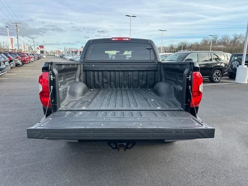 Used 2018 Toyota Tundra SR5 image 11