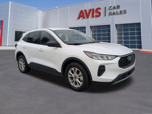 Used 2023 Ford Escape Active w/ Tech Pack #1 image 3