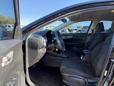 Used 2021 Kia Forte LXS image 14