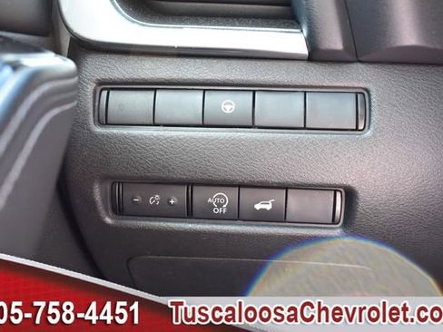 Used 2024 Nissan Rogue SV FWD image 38