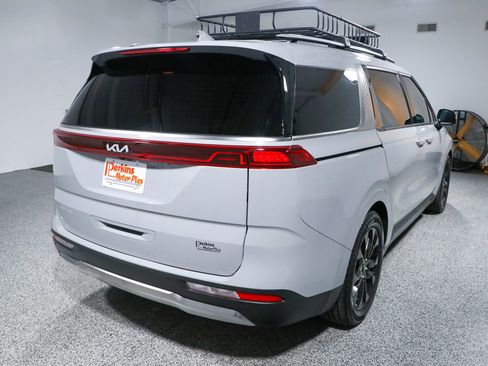 Used 2024 Kia Carnival SX Prestige FWD image 7