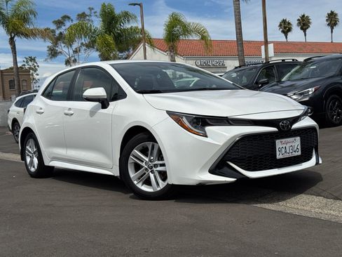 Used 2022 Toyota Corolla SE image 2