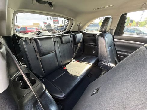 Used 2019 Toyota Highlander Limited AWD/4WD image 42