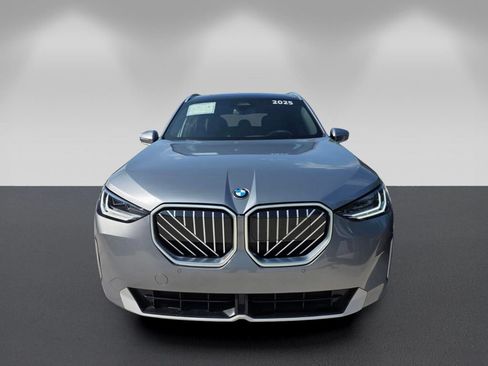 Certified 2025 BMW X3 xDrive30i w/ Convenience Package AWD/4WD image 2