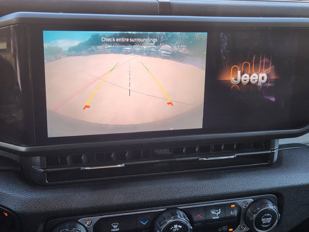 Used 2024 Jeep Wrangler Unlimited Sport AWD/4WD image 8