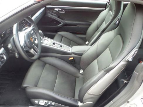Certified 2017 Porsche 911 Carrera image 6