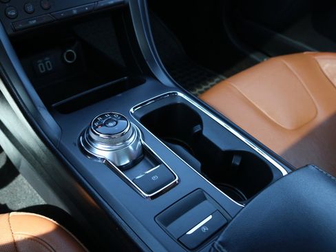 Used 2020 Ford Fusion Titanium image 23