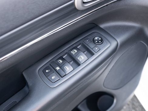 Used 2020 Jeep Grand Cherokee Limited X AWD/4WD image 16