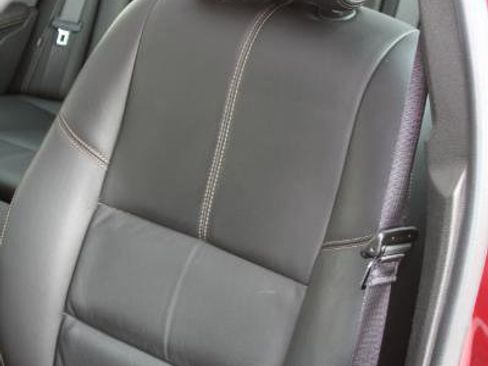 Used 2016 Chevrolet Impala LT w/ Leather Package FWD image 32