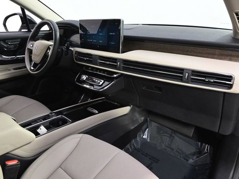 New 2026 Lincoln Corsair Reserve AWD/4WD image 13
