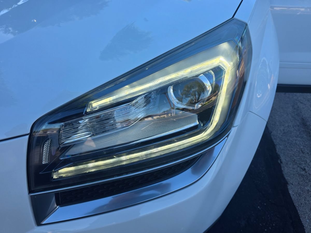 Used 2017 GMC Acadia Limited SLT FWD image 17