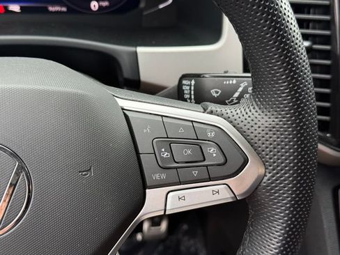 Used 2023 Volkswagen Atlas Cross Sport SEL Premium R-Line AWD/4WD image 37