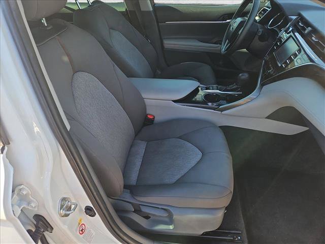 Used 2018 Toyota Camry LE FWD image 14