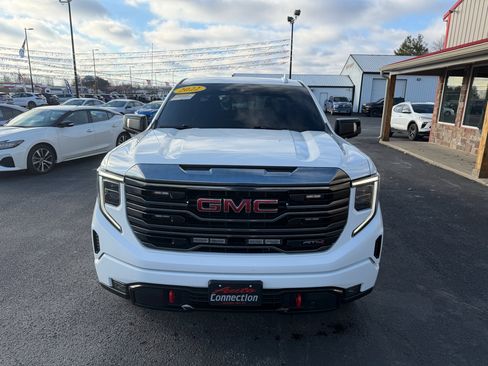 Used 2022 GMC Sierra 1500 AT4 w/ AT4 Preferred Package image 12