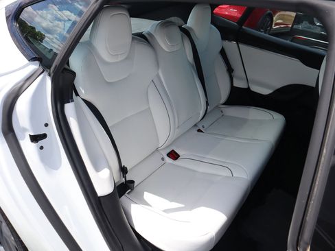 Used 2023 Tesla Model S Plaid AWD/4WD image 4