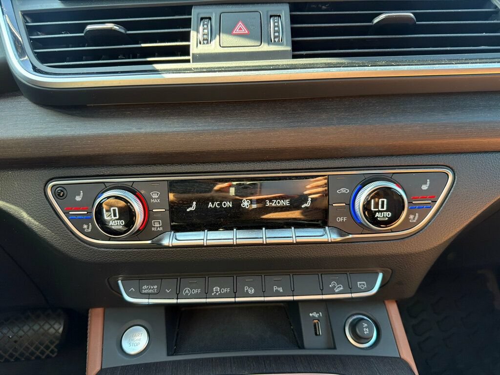 Used 2023 Audi Q5 2.0T Prestige w/ Prestige Package AWD/4WD image 19