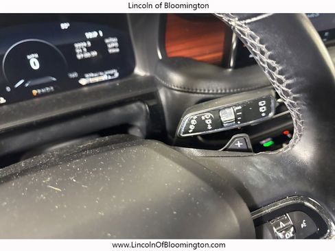 Used 2022 Lincoln Nautilus Reserve image 37