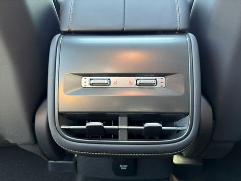 Used 2024 Lincoln Nautilus Reserve w/ Equipment Group 203A AWD/4WD image 16