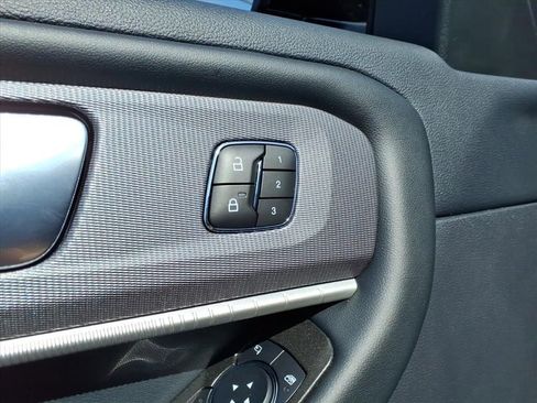 Used 2025 Ford Explorer ST-Line w/ Premium Package image 10