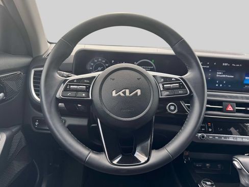 Used 2024 Kia Seltos S AWD/4WD image 12