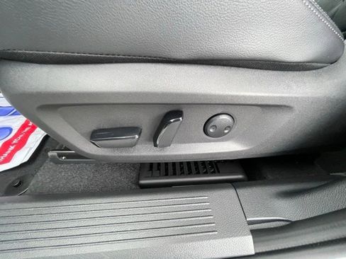 New 2025 Nissan Rogue SL w/ Tech Package image 13