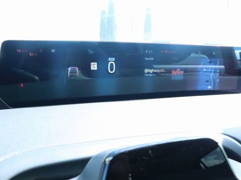 New 2025 Ford Expedition Active image 4