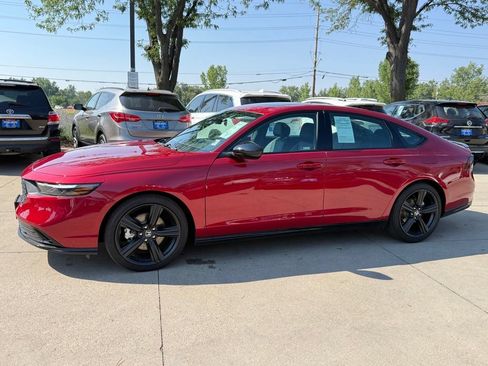 Used 2025 Honda Accord Sport image 7