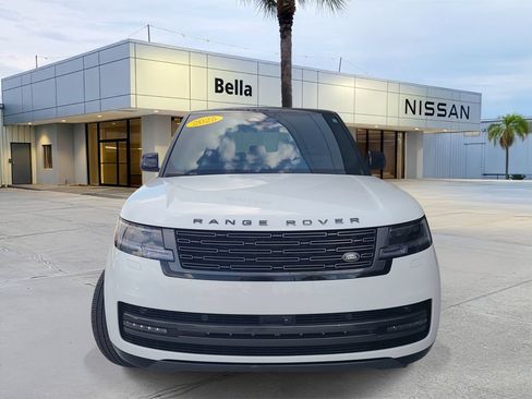 Used 2025 Land Rover Range Rover Long Wheelbase SE AWD/4WD image 10