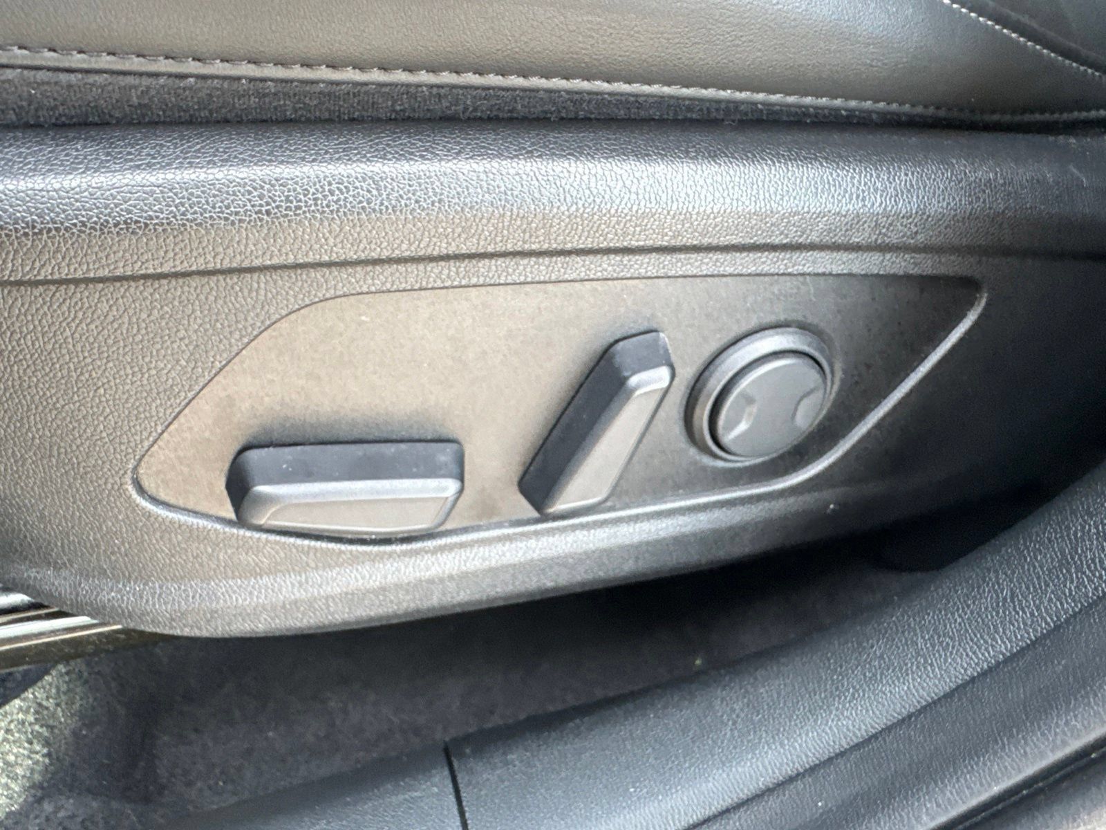 Used 2023 Kia Sorento EX FWD image 23