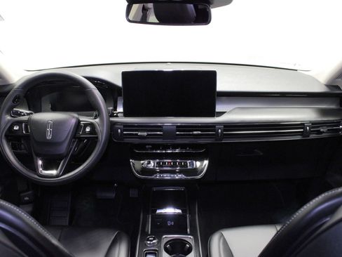 Used 2024 Lincoln Corsair FWD image 19