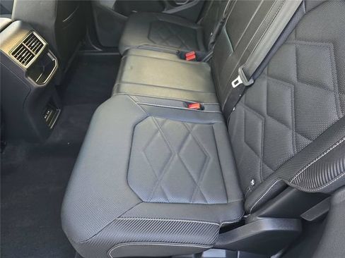 Used 2025 Volkswagen Atlas Cross Sport SE AWD/4WD image 12