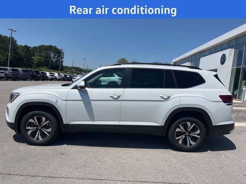 New 2026 Volkswagen Atlas SE FWD image 3