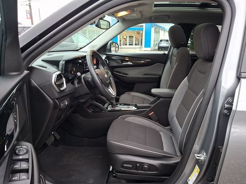 Certified 2026 Chevrolet TrailBlazer LT w/ Convenience Package FWD image 13
