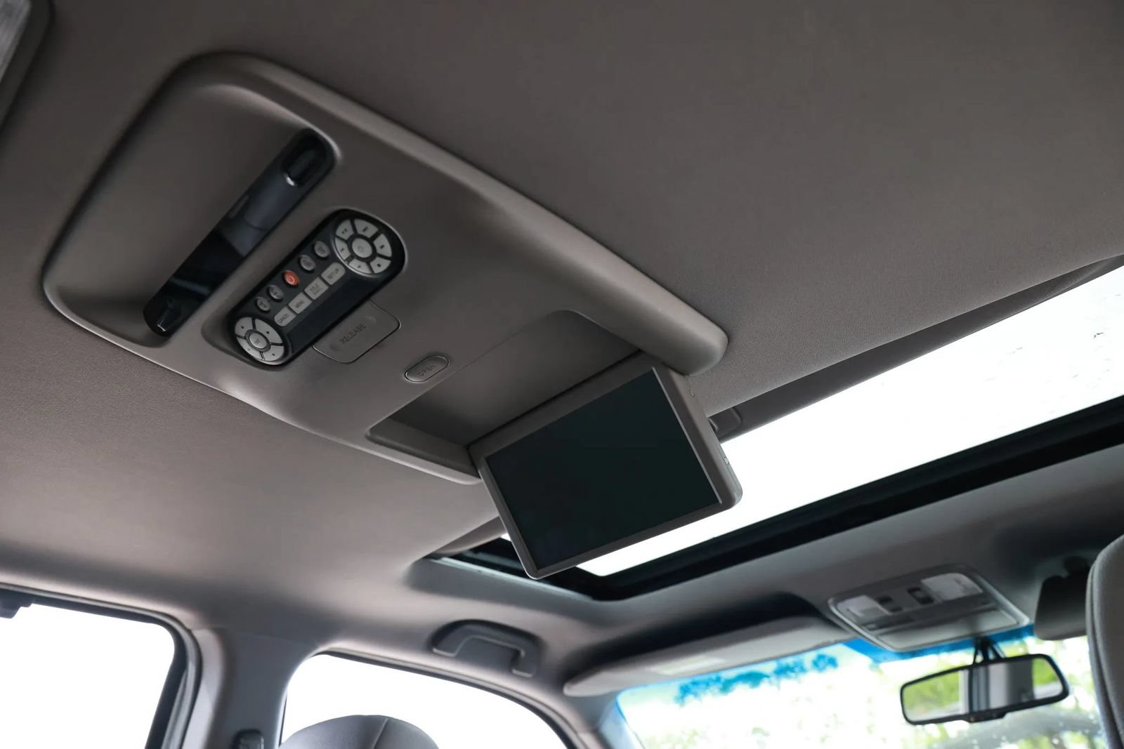 Used 2012 Honda Pilot Touring image 16