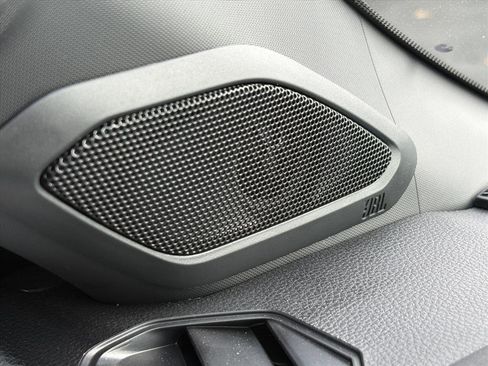 Used 2025 Toyota Sequoia Platinum image 16