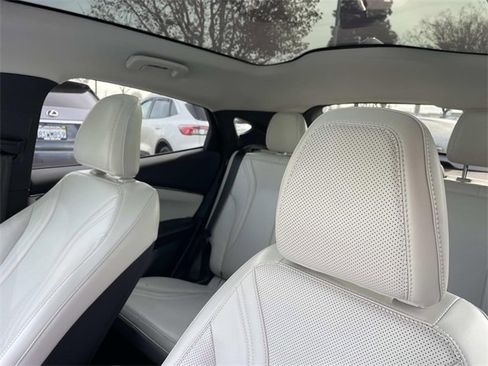 Used 2022 Ford Mustang Mach-E Premium image 24