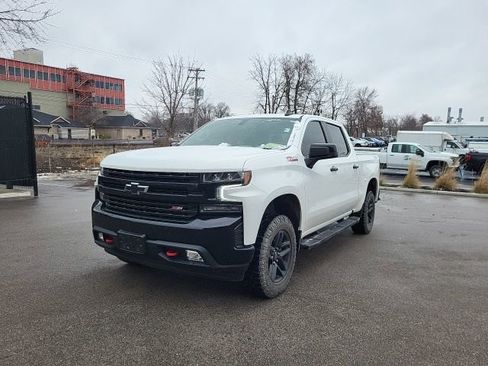Used 2021 Chevrolet Silverado 1500 LT Trail Boss w/ Convenience Package II image 7