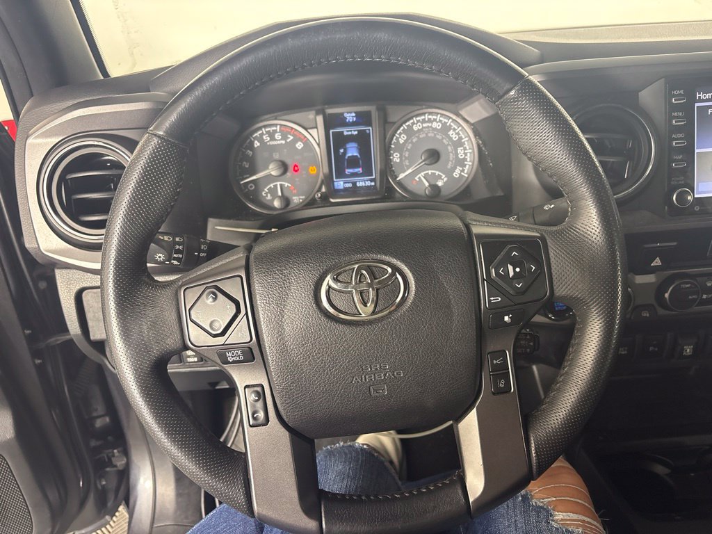 Used 2021 Toyota Tacoma TRD Off-Road w/ Technology Package AWD/4WD image 16