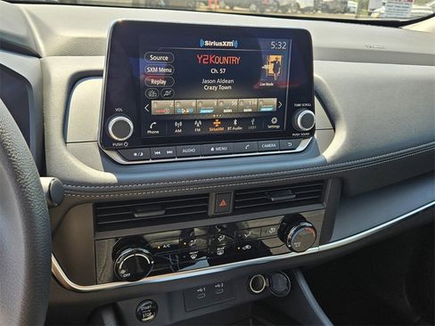 New 2026 Nissan Rogue S image 18